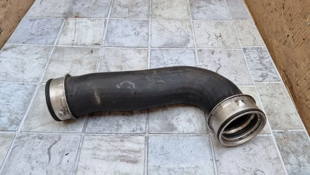 Wąż / rura intercoolera – Volkswagen Touran I (2003-2010)
