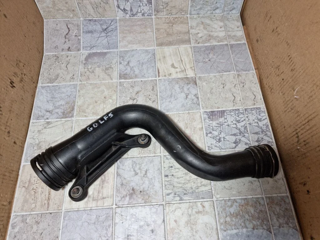 Intercooler hose/pipe 1K0145762CK