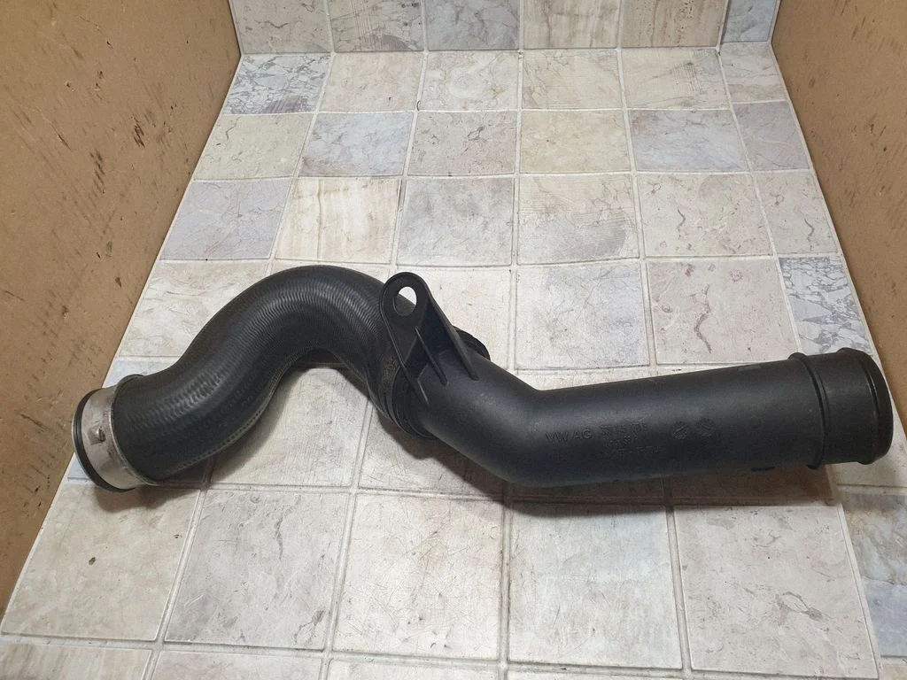 Intercooler hose/pipe – Volkswagen Passat B6 (2005-2010)