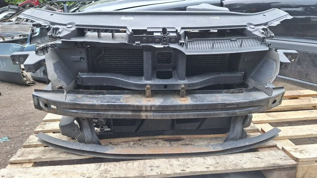 Radiatoru panelis 3C0010409J
