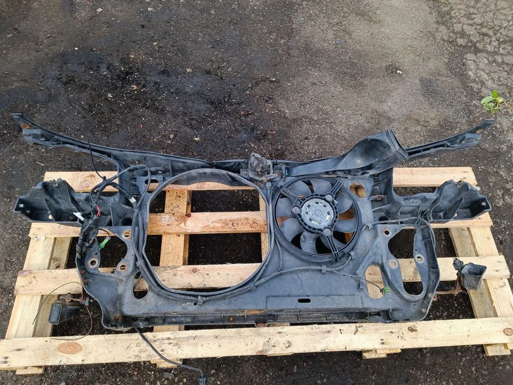 Radiatoru panelis – Volkswagen Passat B5 (1997-2000)