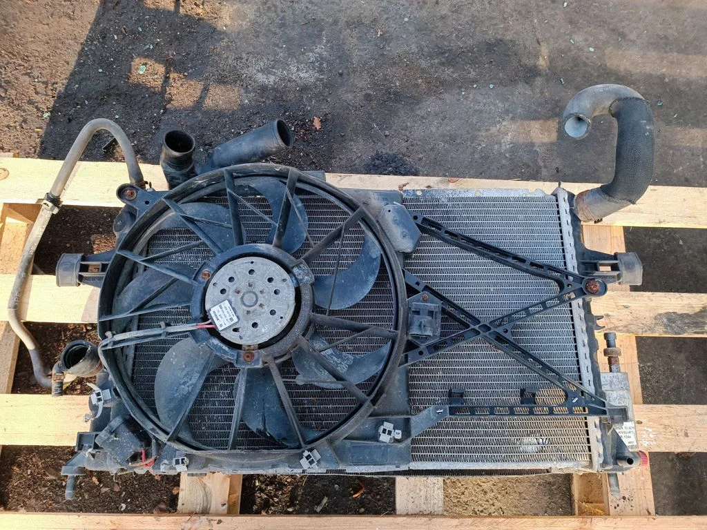 Radiator support slam panel – Opel Zafira A (1999-2005)