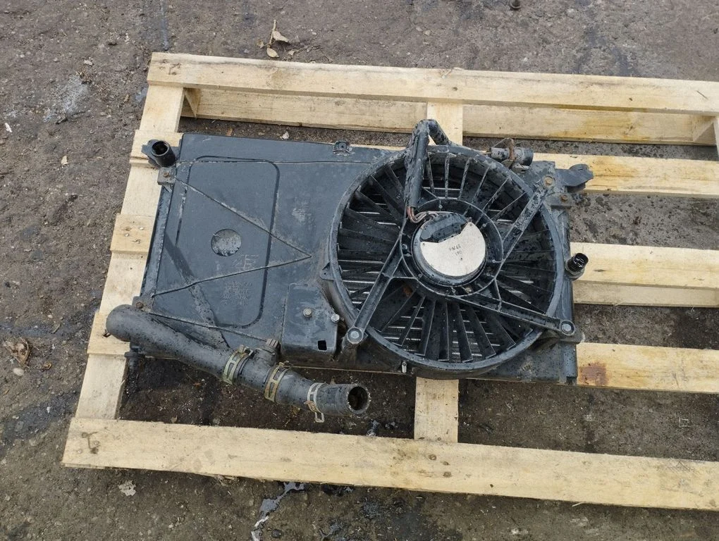 Radiator support slam panel – Ford Galaxy (1995-2000)