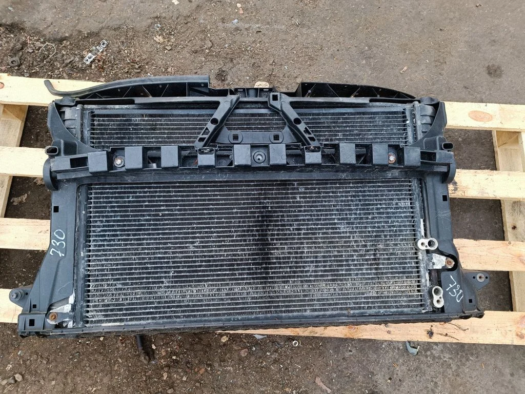 Radiaatori tugipaneel