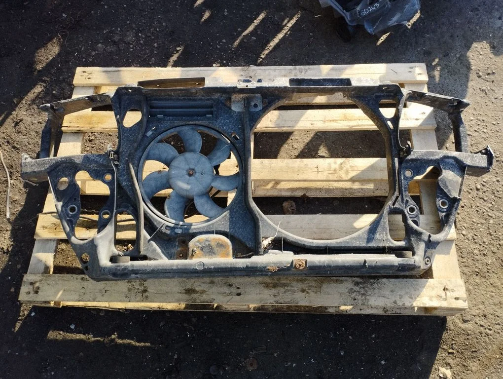 Radiatoru panelis 4A0010114S