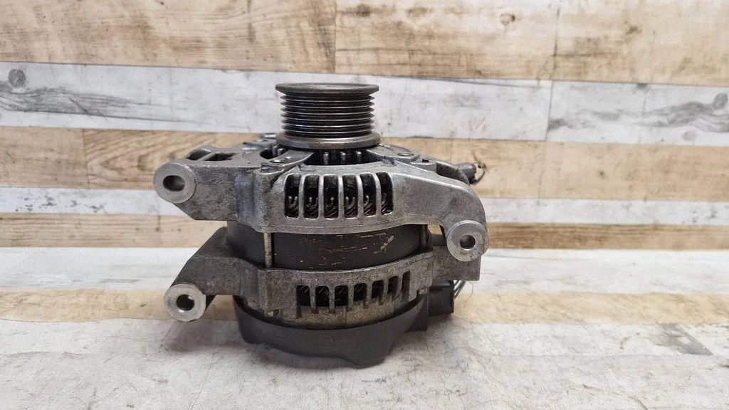 Generaator – Toyota Corolla Verso AR10 (2004-2009)