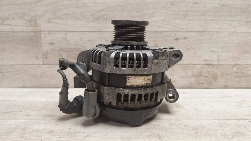 Generaator – Toyota Corolla Verso AR10 (2004-2009)