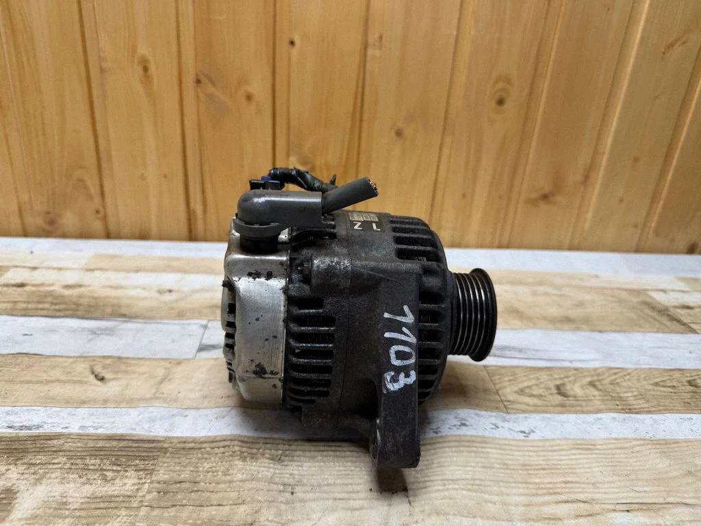 Generaator – Toyota Corolla Verso E121 (2001-2004)