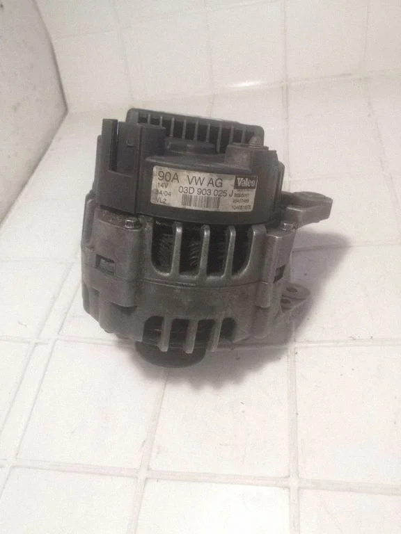 Ģenerators 03D903025J