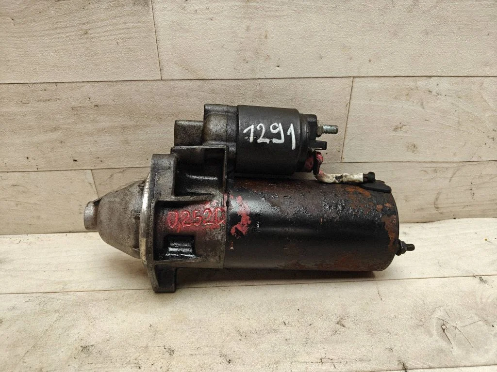 Starter motor 1005821478