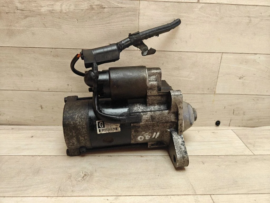 Starter motor M002T88671