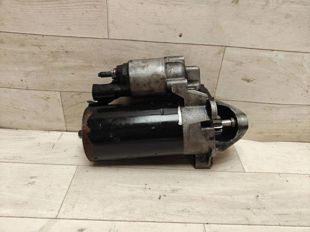 Starter motor 0001109064