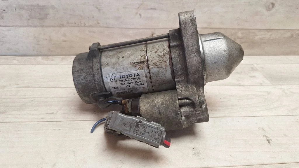 Starter motor 281000R010