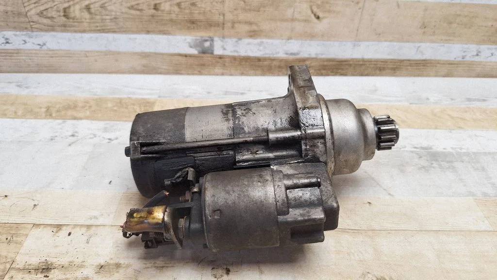 Starter motor 02M911023N