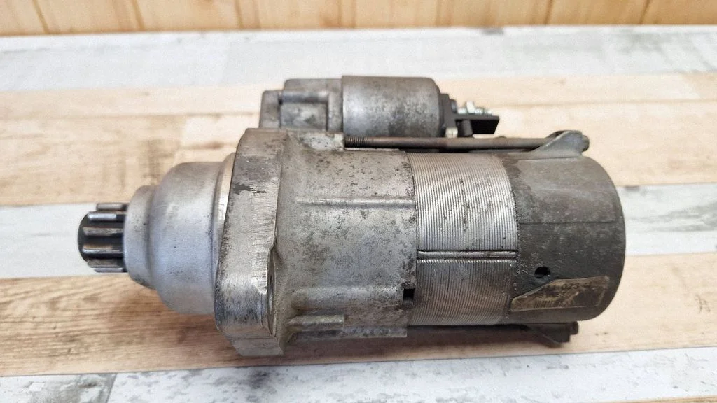 Starter motor 2M911023N