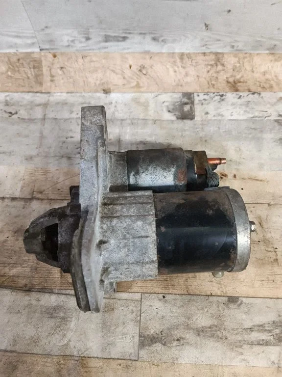 Starter motor 233000557R