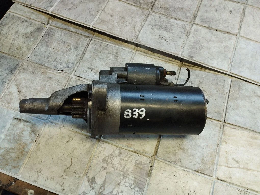 Starter motor 0001109021