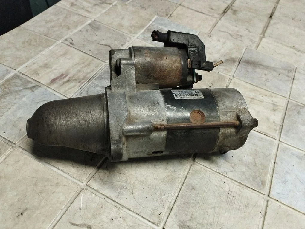 Starter motor 23300AA620