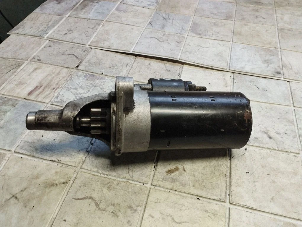 Starter motor 0001109021