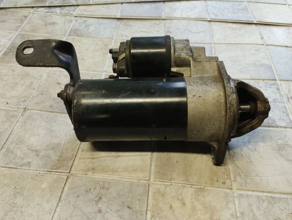 Starter motor 0001109055