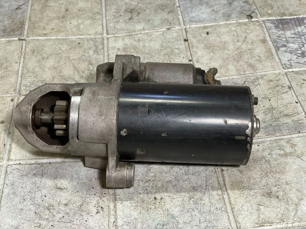 Starter motor 0001108405