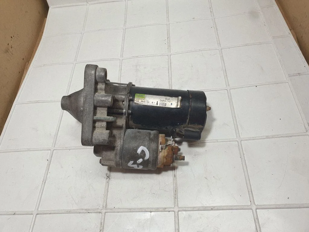 Starter motor D6RA110