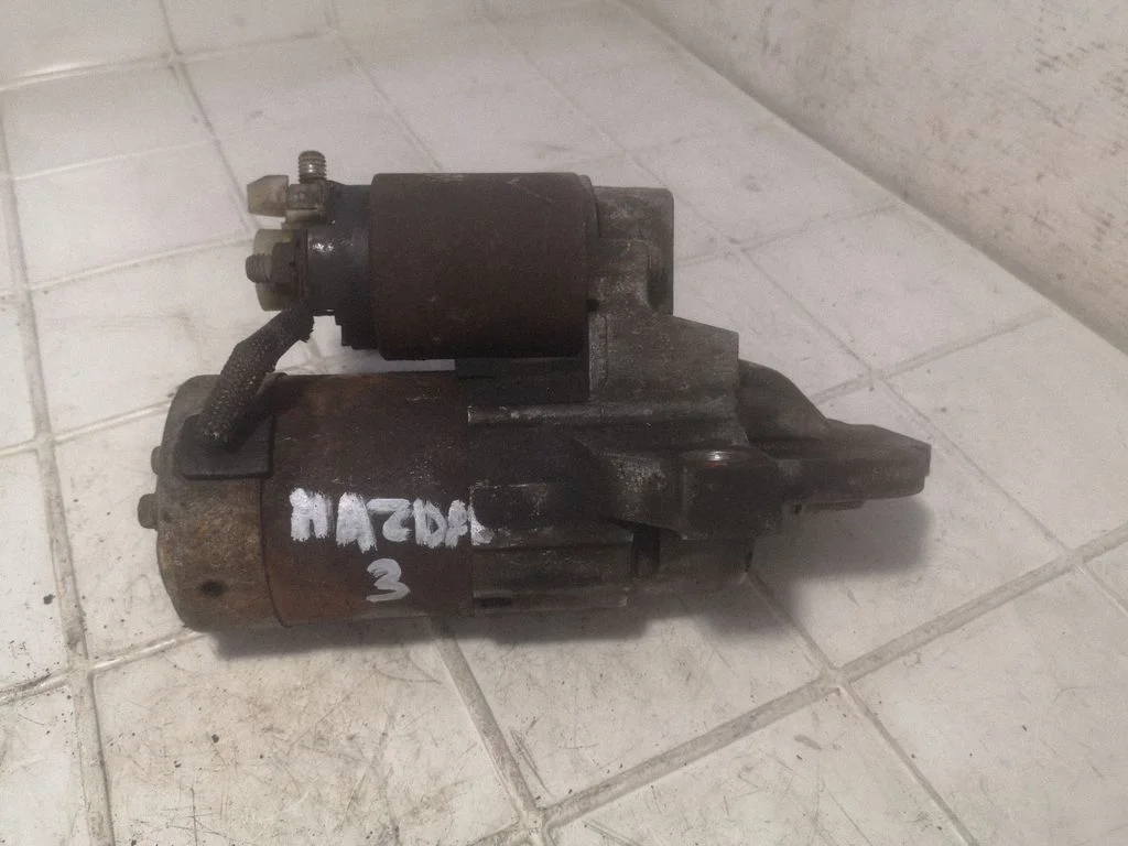 Starter M000T87681