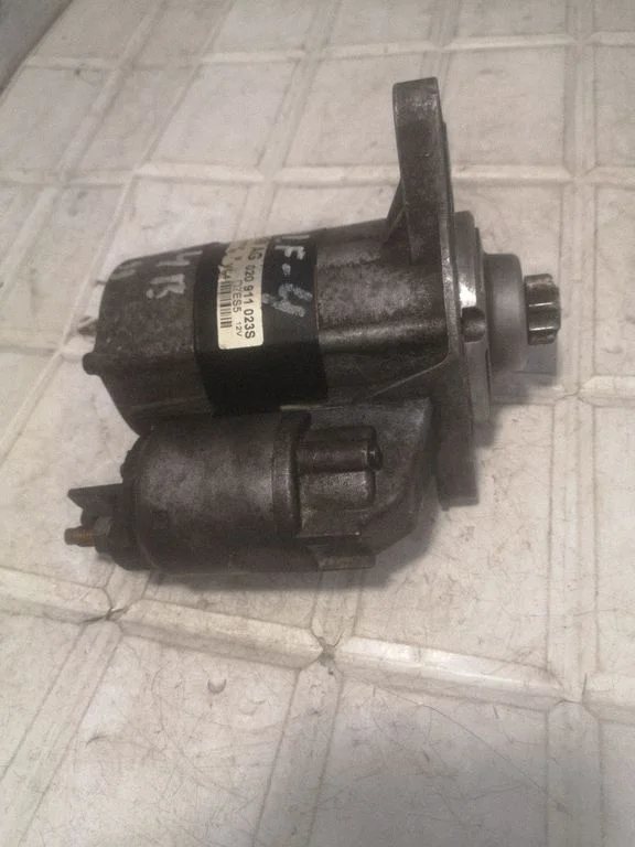 Starter motor 020911023S