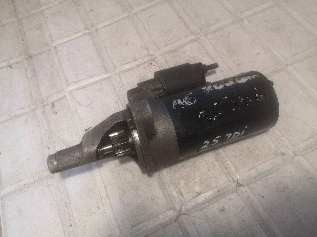 Starter motor 0001109021