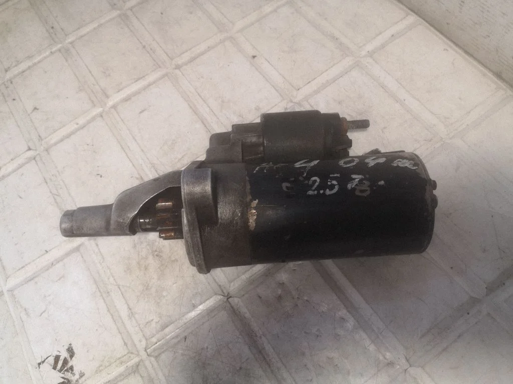 Starter motor 0001109021