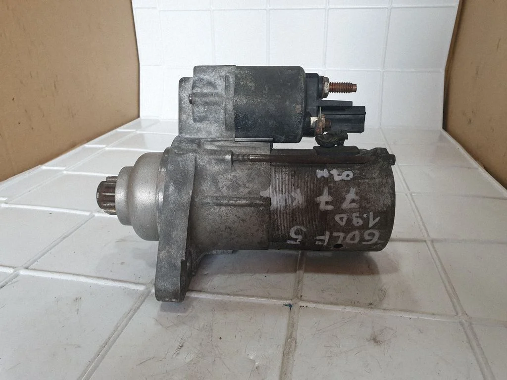 Starter motor D7GS8