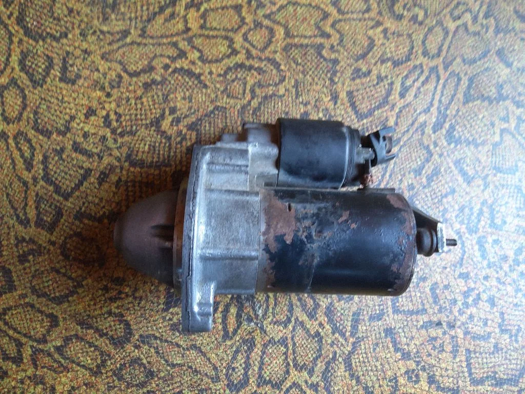 Starter motor 0001107068