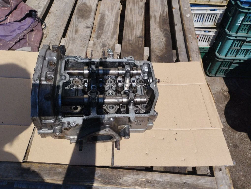 Engine head – Subaru Outback (2007-2009)