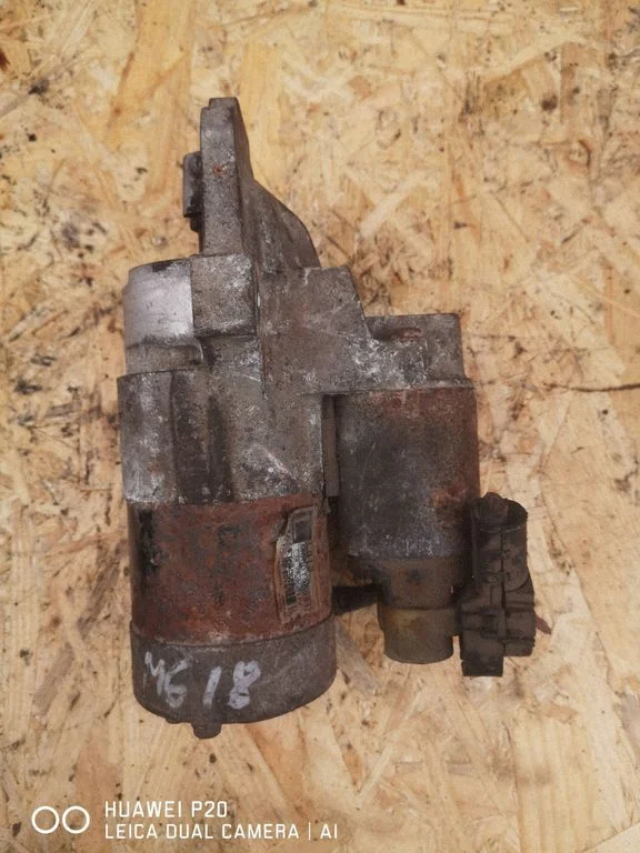 Starter motor M000T90981