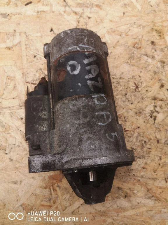 Starter motor M002T88671