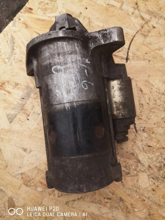 Starter motor M002T88671