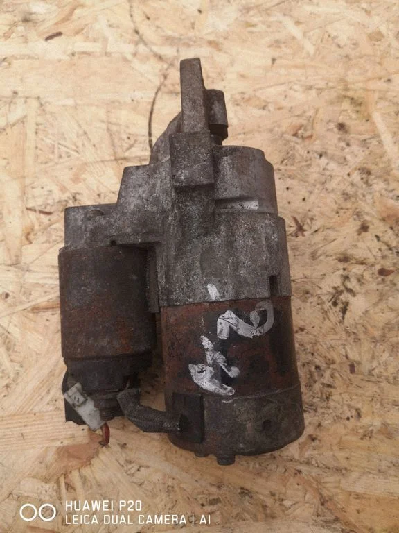 Starter motor M000T90981
