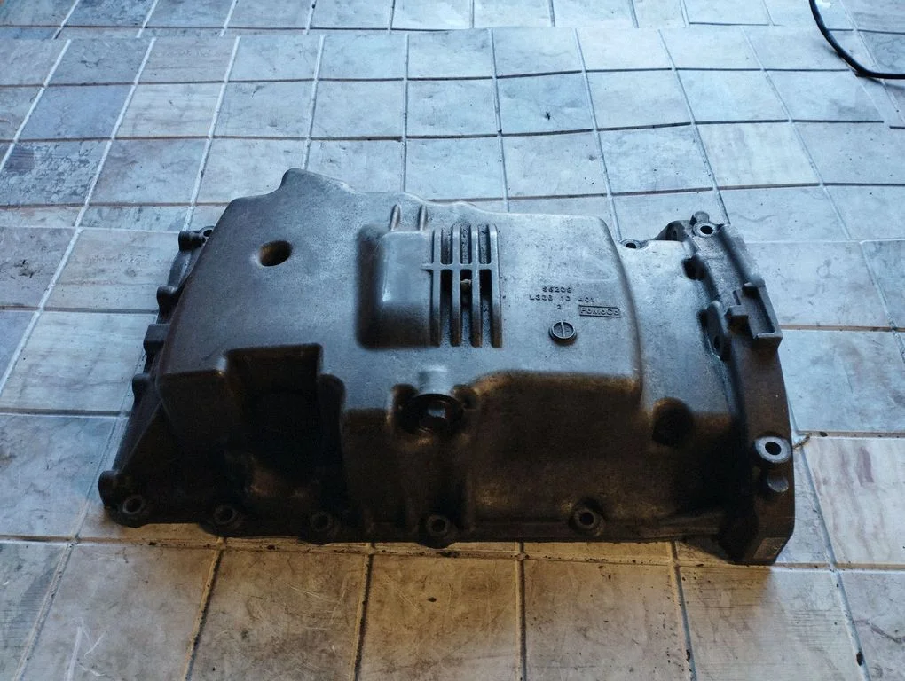 Oil sump – Mazda 6 (2002-2008)