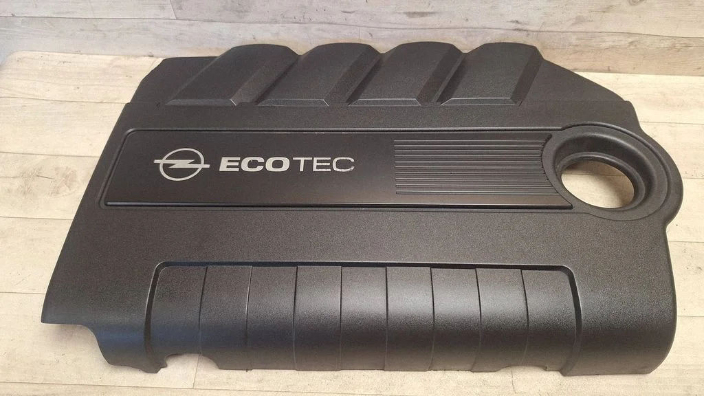 Engine cover (trim) – Opel Astra H (2004-2012)