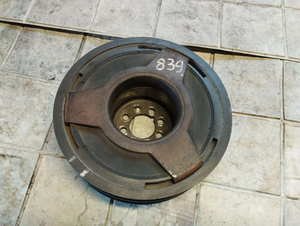 Crankshaft pulley 059105251M