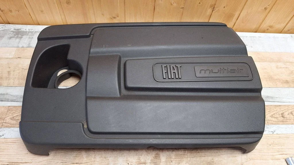 Engine cover (trim) 68081716AC