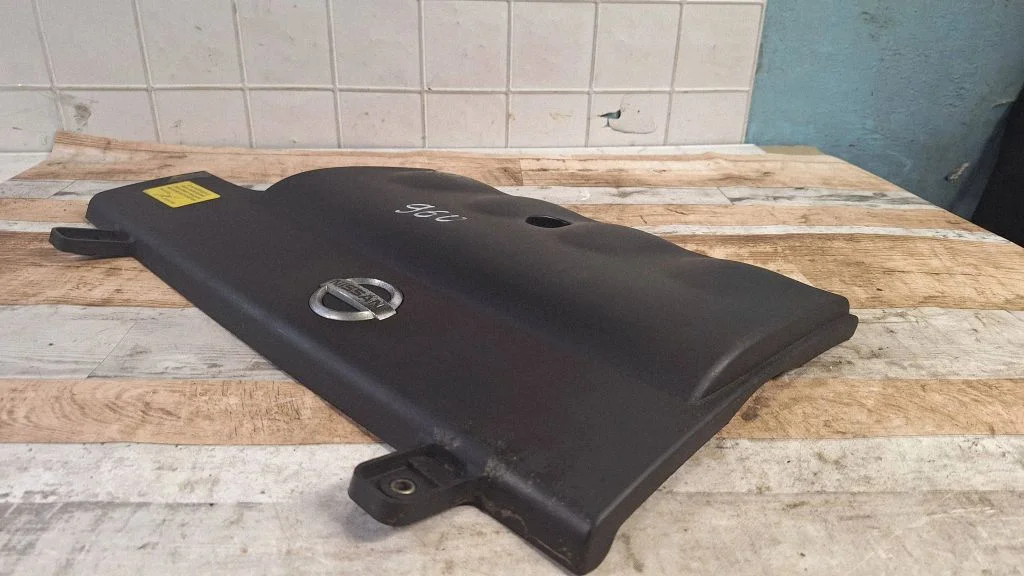 Engine cover (trim) – Nissan Almera N16 (2000-2010)