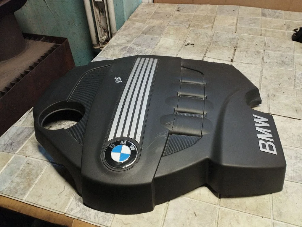 Engine cover (trim) – BMW 1 Series E81 E87 (2004-2011)