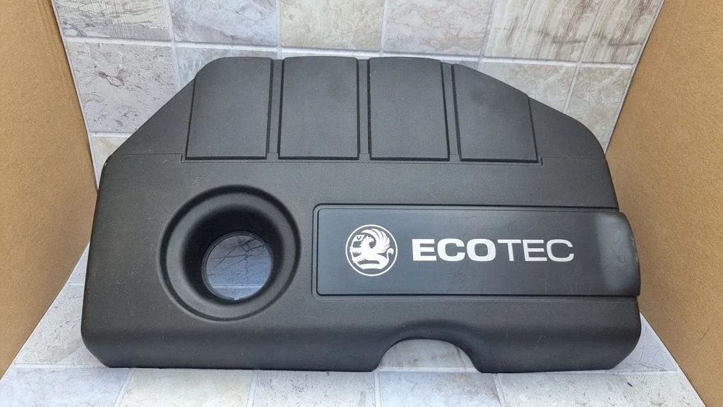 Engine cover (trim) – Opel Astra H (2004-2012)