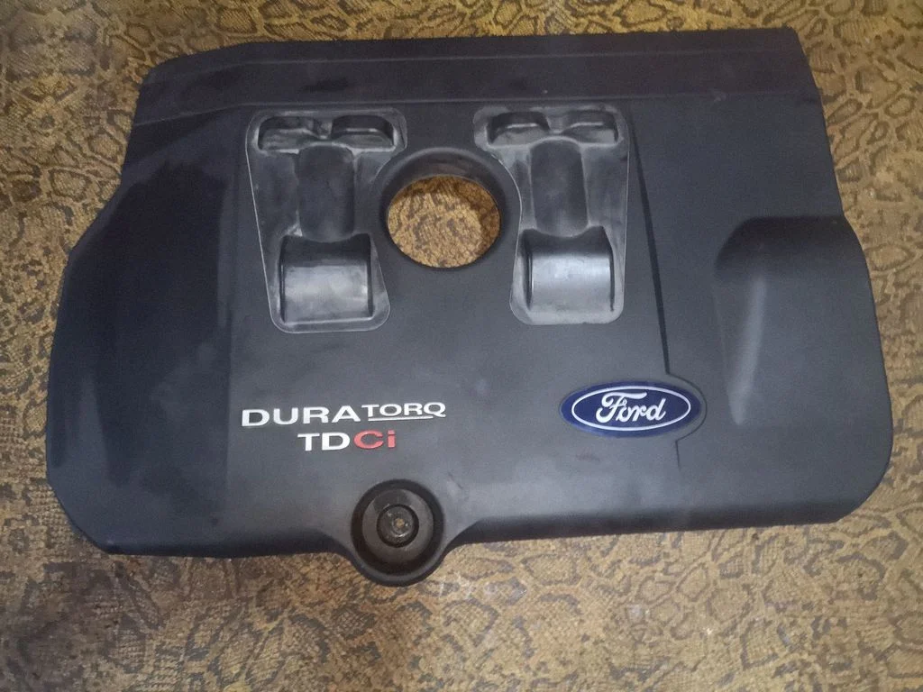 Mootori kate (kaunistus) – Ford Mondeo Mk III (2000-2007)