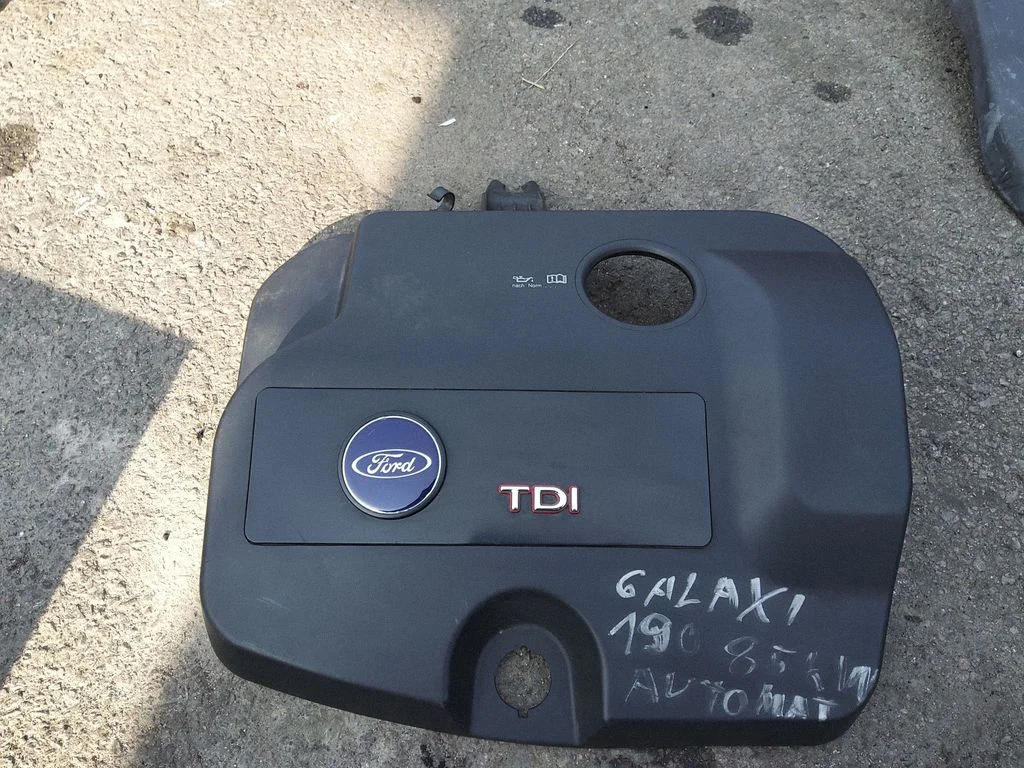 Engine cover (trim) – Ford Galaxy (2000-2006)
