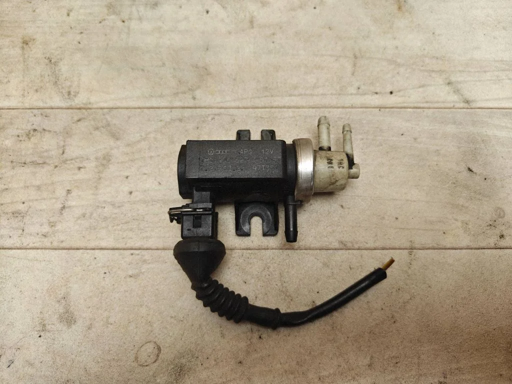 Solenoidklapp 1H0906627A