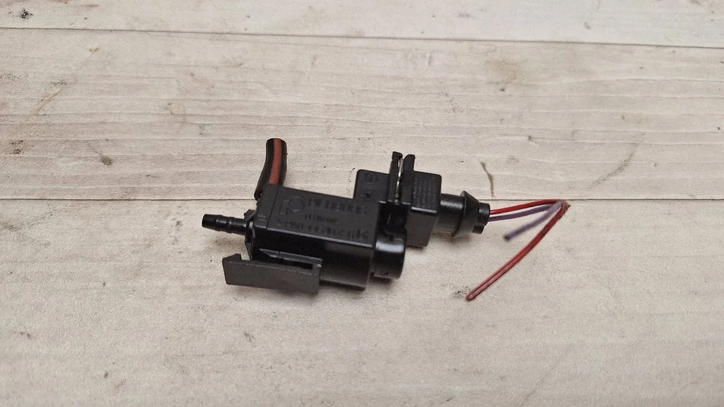 Turbo solenoid valve 72234100