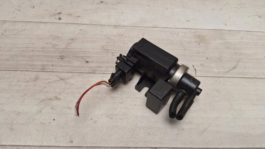 Turbo solenoid valve 72279600