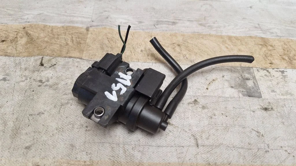 Turbo solenoid valve 258190R011